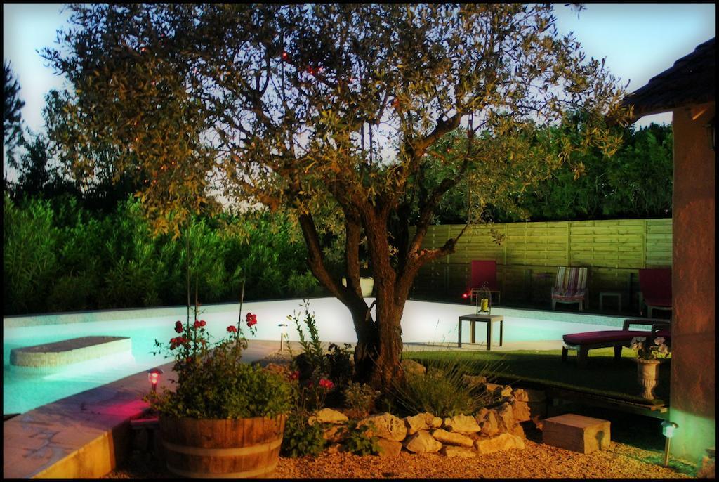 A L'Oree Du Pin Bed & Breakfast Aix-en-Provence Exterior foto