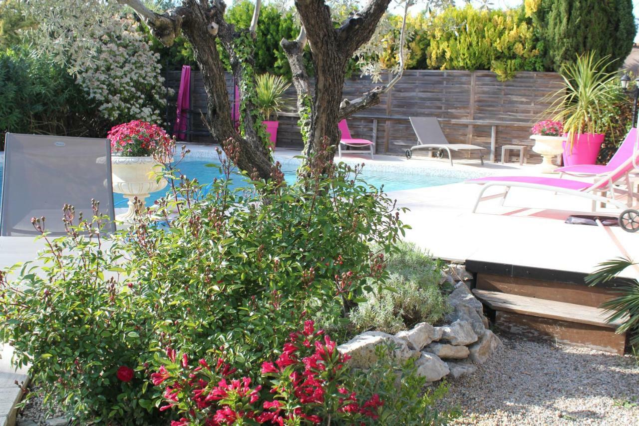 A L'Oree Du Pin Bed & Breakfast Aix-en-Provence Exterior foto