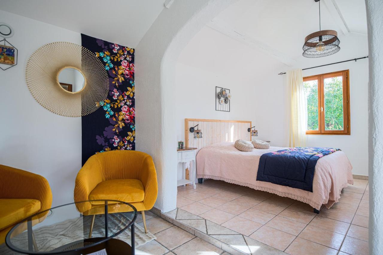 A L'Oree Du Pin Bed & Breakfast Aix-en-Provence Exterior foto